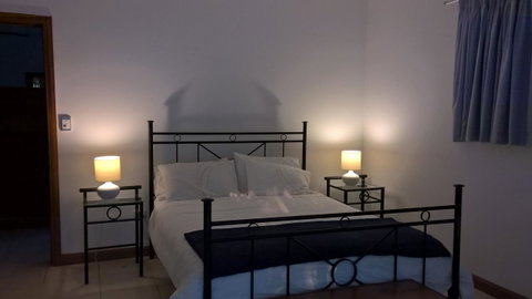 Magnetic Island Bed And Breakfast - Melbourne Tourism 11