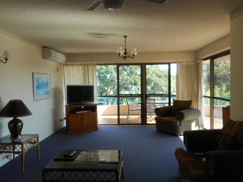 Placid Waters Holiday Apartments - Melbourne Tourism 17