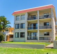 Enjoy the sea breezes from the balcony - Boyd St Woorim - Melbourne Tourism