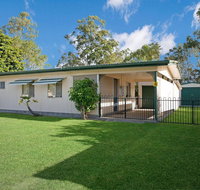 Lowset pet friendly cottage - Sunset Ave Bongaree - Melbourne Tourism