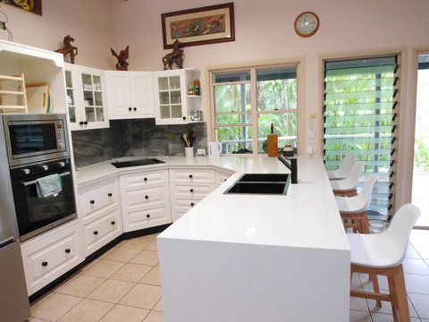 Gone Fishin - Melbourne Tourism 0