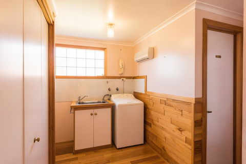 Parnella Adventure Bay, Bruny Island - Melbourne Tourism 10