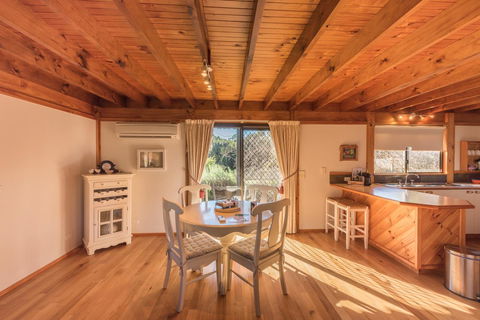 Parnella Adventure Bay, Bruny Island - Melbourne Tourism 5