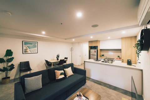 Mid Night Apartment Canberra City Onsite Parking - Melbourne Tourism 3