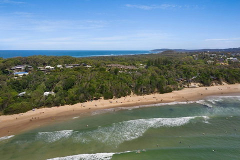#4 James Cook Apartments - Melbourne Tourism 1