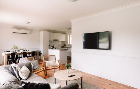 'Comfy & Cosy' - Close To Hospital, Cadia And Early Riser CafÃ© - Melbourne Tourism 1