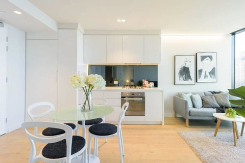 08, 1Bd 1Bth SkyCastle, Lvl 55 StunningView, FreeTram - Melbourne Tourism 3