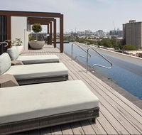 1 Bdrm Apt With Balcony Pool Parking  Gym - Melbourne Tourism