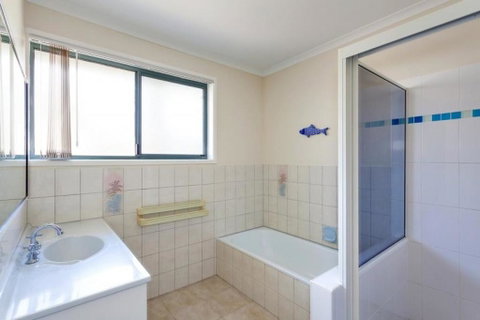 1-33 Tingira Close - Rainbow Beach, Gorgeous Ocean Views, Swimming Pool, Air Conditioning - Melbourne Tourism 1