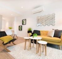 10 Forest Rain 2BD2Bth Lv34 Mel CBD Free Tram