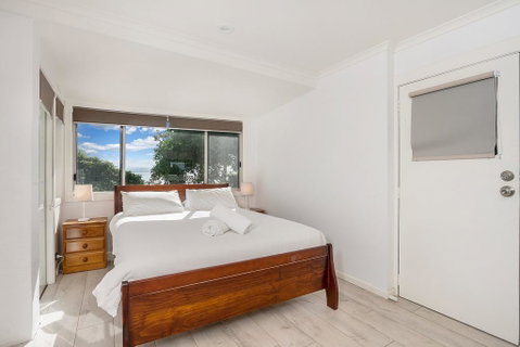 13 Brownell Drive Wategos Beach - Beach House - Melbourne Tourism 3