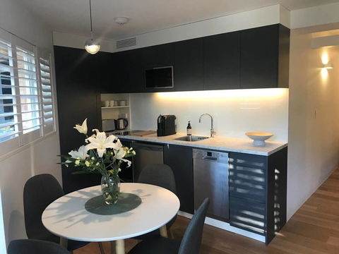 2 BEDROOM BRAND NEW APT // MOMENTS FROM RNSH - Melbourne Tourism 2