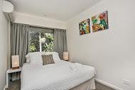 2 James Cook Apartments - Melbourne Tourism 1