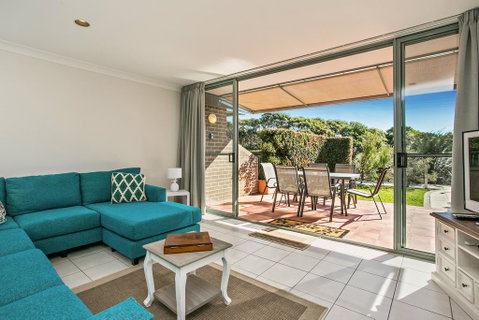 2 James Cook Apartments - Melbourne Tourism 2