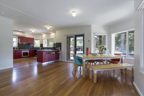 2 Marma Retreat With Jacuzzi, Heated Pool, Pet Friendly, Foxtel - Melbourne Tourism 1