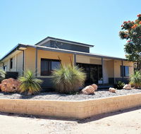 2 Trout Place - 4 Bedroom Holiday Home for the Nautical Adventurers - Melbourne Tourism