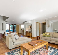 2/21-25 Fletcher Street - Casablanca at Bogarts - Melbourne Tourism