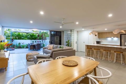 BEACHFRONT BLISS POSITIONED PERFECTLY IN COTTON TREE - Melbourne Tourism 4