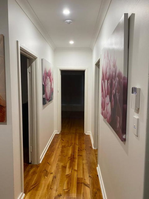 Beautiful 3 Bedrooms BNB Between Airport And Sea - Melbourne Tourism 1