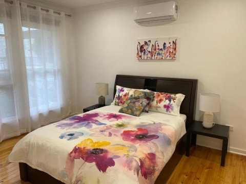 Beautiful 3 Bedrooms BNB Between Airport And Sea - Melbourne Tourism 3