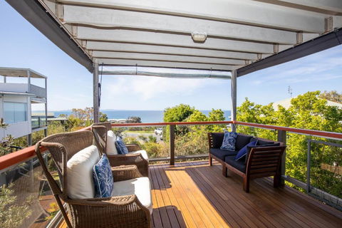 BEST OCEAN VIEWS ON STRADDIE + SUNSET DECK - Melbourne Tourism 1