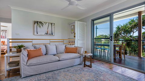 Caba Dream - Spacious Beach House With Pool & Pool Table! - Quick Walk To The Ocean - Melbourne Tourism 3