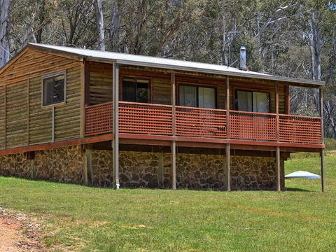 Cabin 3 - Snowy Accommodation - Melbourne Tourism 3