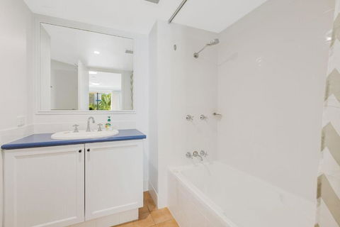 Calypso Plaza Resort Unit 223 - Melbourne Tourism 2