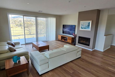 Camellia Place - Melbourne Tourism 0