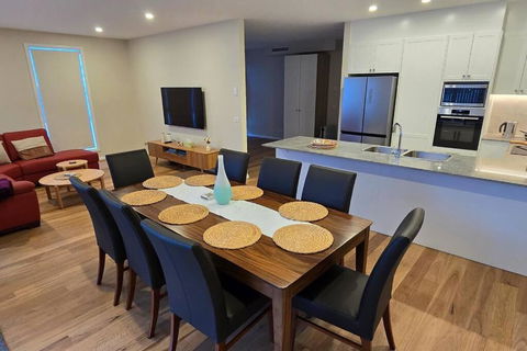 Camellia Place - Melbourne Tourism 1