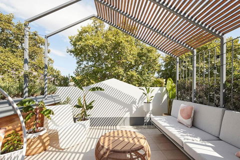 Canopy Terrace - Retreat To Voguish Urban Charm - Melbourne Tourism 0