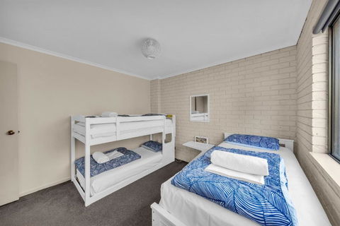 Capri Apartments - Melbourne Tourism 4