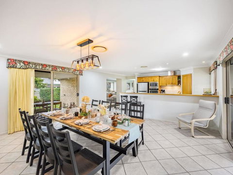 Carindale Family Home/Close To Westfield & Highway - Melbourne Tourism 3