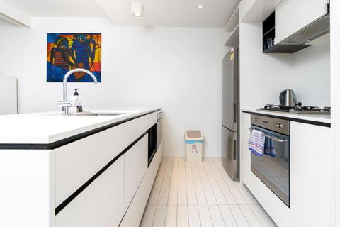 Captivating Lake Views In Kingston - Melbourne Tourism 2