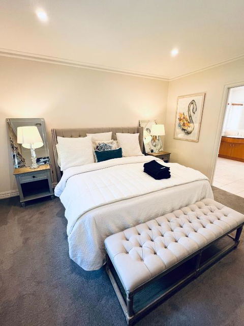 Casa Del Largo - Melbourne Tourism 1