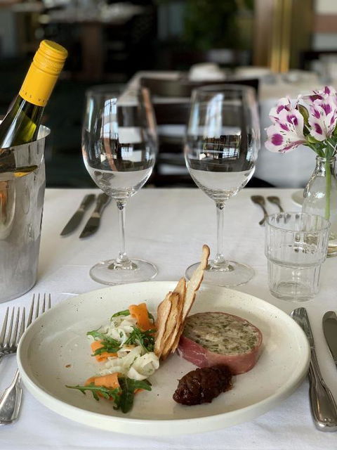 Cascades Motor Inn - Melbourne Tourism 3