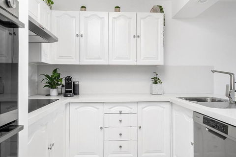 Castaway Opposite Clarkes Beach - Melbourne Tourism 3