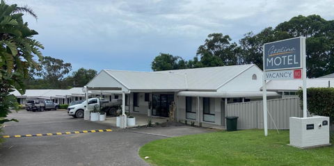 Catalina Motel Lake Macquarie - Melbourne Tourism 0