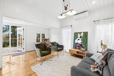 Cedar Cottage - Melbourne Tourism 1