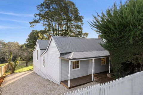 Cedar Cottage - Melbourne Tourism 2