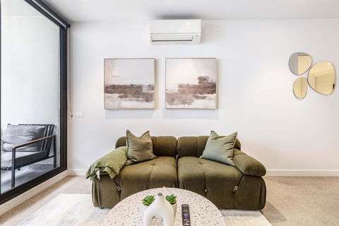 Central & Stylish In St Kilda W AC, WiFi & Balcony - Melbourne Tourism 2