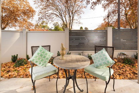 Central Sojourn On Wilcox - Melbourne Tourism 4