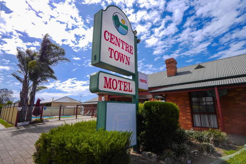 Centre Town Motel - Melbourne Tourism 0