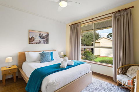 Charming 3-Bedroom Retreat - Melbourne Tourism 3