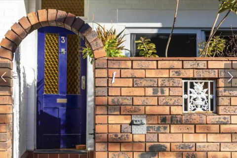 Charming Front Retreat - Melbourne Tourism 0