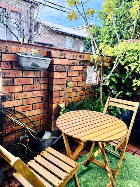 Charming Front Retreat - Melbourne Tourism 1