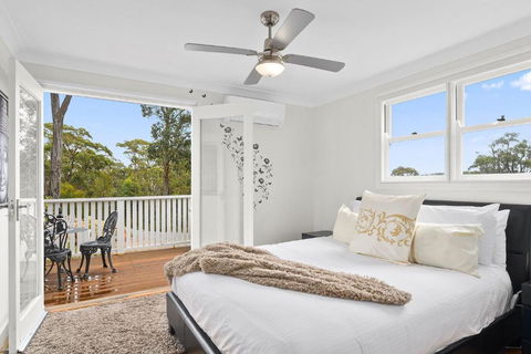 Charming Studio - Melbourne Tourism 0