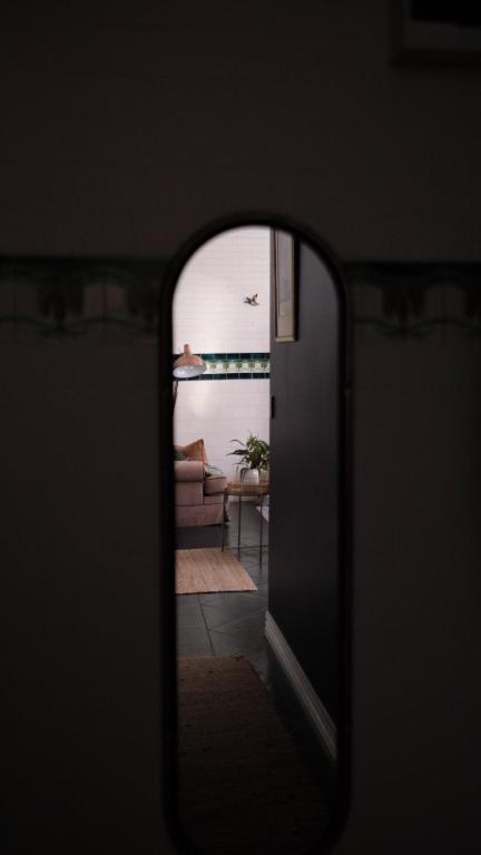 Charming Vintage Flat Near Newtown. 11am Checkout. - Melbourne Tourism 3