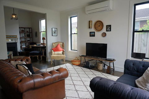 Chevignon - Melbourne Tourism 2