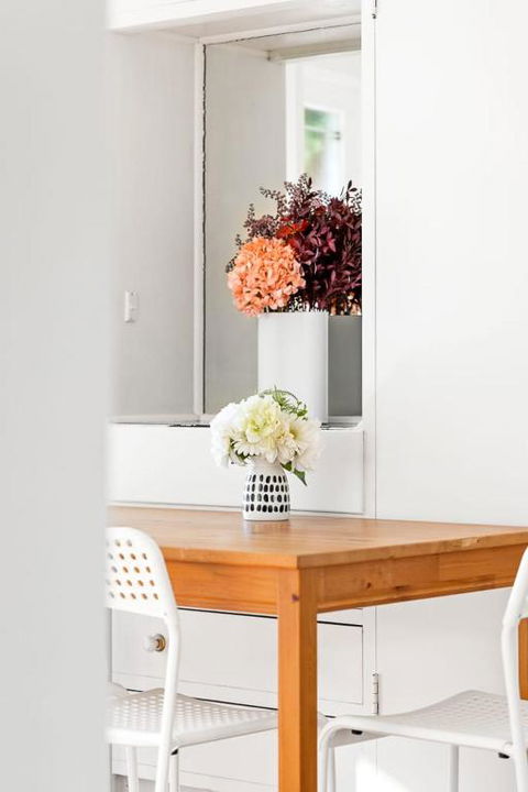 Chic Double Room - Seconds To Transport & Shops - Shared Bathroom - Melbourne Tourism 3